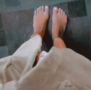 Giovanna Lancellotti feet photo thumbnail