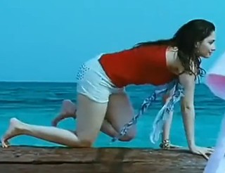 Tamannaah Bhatia feet photo thumbnail