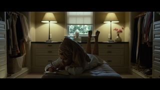 Rosamund Pike feet photo thumbnail