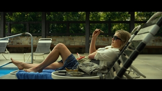 Rosamund Pike feet photo thumbnail
