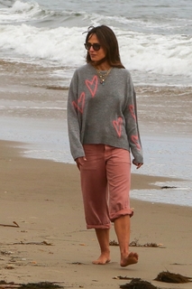 Jordana Brewster feet photo thumbnail