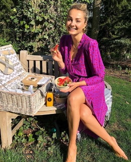 Malgorzata Socha feet photo thumbnail