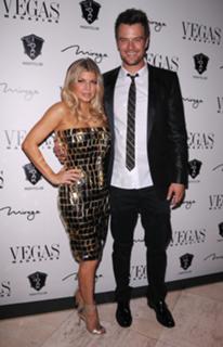 Fergie feet photo thumbnail