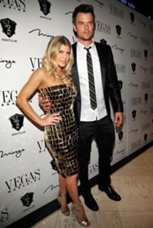 Fergie feet photo thumbnail