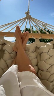 Vera Brezhneva feet photo thumbnail