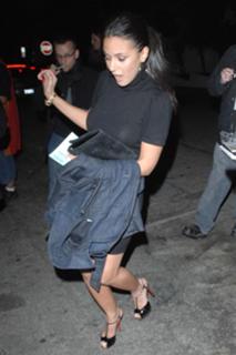 Emmanuelle Chriqui feet photo thumbnail
