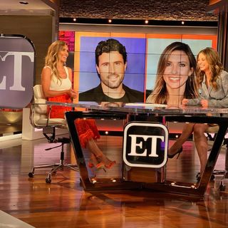 Audrina Patridge feet photo thumbnail