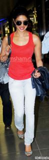 Priyanka Chopra Jonas feet photo thumbnail