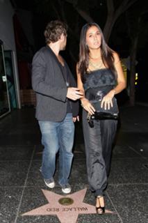 Emmanuelle Chriqui feet photo thumbnail