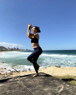Mariana Ximenes feet photo thumbnail