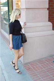 Reese Witherspoon feet photo thumbnail