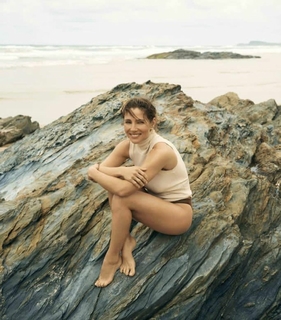 Elsa Pataky feet photo thumbnail