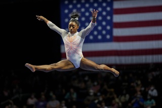 Simone Biles feet photo thumbnail