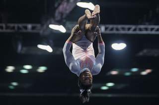 Simone Biles feet photo thumbnail