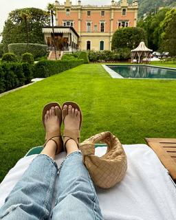 Chiara Ferragni feet photo thumbnail