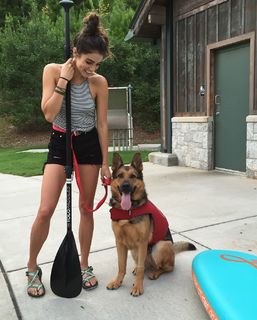 Nikki Reed feet photo thumbnail