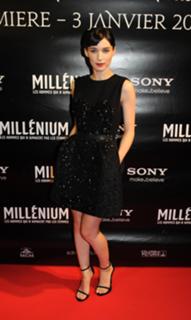 Rooney Mara feet photo thumbnail