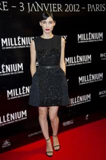 Rooney Mara feet photo thumbnail