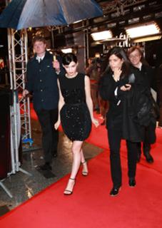 Rooney Mara feet photo thumbnail