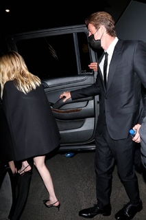 Emma Roberts feet photo thumbnail