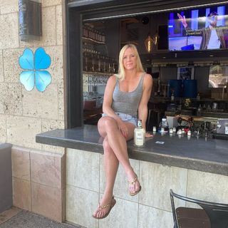 Holly Holm feet photo thumbnail