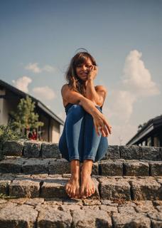 Anna Lewandowska feet photo thumbnail