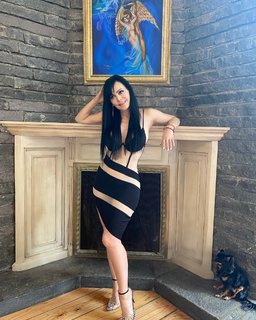 Maribel Guardia feet photo thumbnail