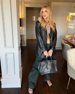 Chiara Ferragni feet photo thumbnail