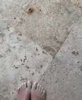 Xenia Tchoumitcheva feet photo thumbnail
