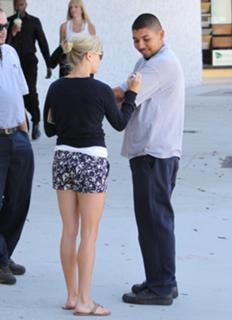 Reese Witherspoon feet photo thumbnail