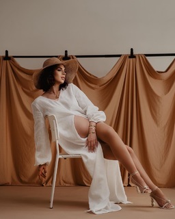 Klaudia Halejcio feet photo thumbnail