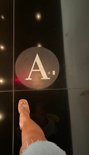 Adrienne Houghton feet photo thumbnail