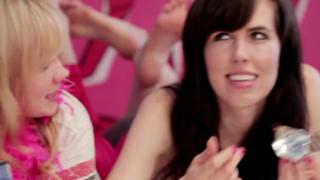 Brittani Taylor feet photo thumbnail
