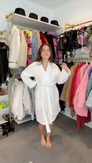 Natalie Noel Mariduena feet photo thumbnail