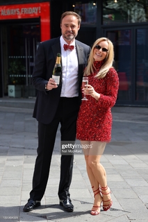 Amanda Holden feet photo thumbnail