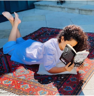Kangana Ranaut feet photo thumbnail
