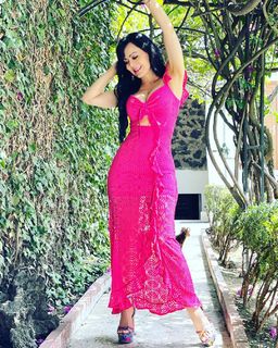 Maribel Guardia feet photo thumbnail