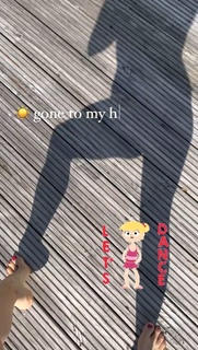 Tina O'Brien feet photo thumbnail