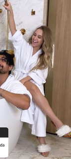 Carla Diaz feet photo thumbnail