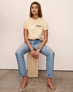 Taylor Hill feet photo thumbnail