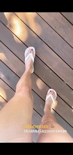 Kate Walsh feet photo thumbnail