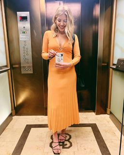 Mollie King feet photo thumbnail