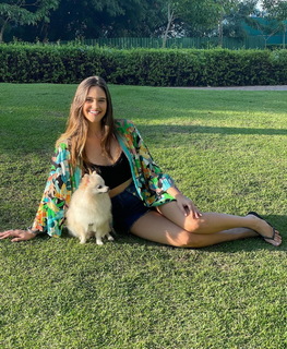 Juliana Paiva feet photo thumbnail