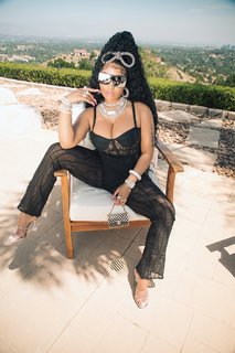 Nicki Minaj feet photo thumbnail
