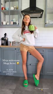 Anna Lewandowska feet photo thumbnail