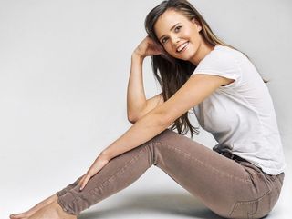 Tiffany Alvord feet photo thumbnail