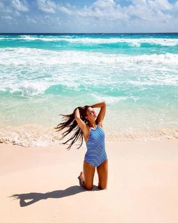 Tiffany Alvord feet photo thumbnail
