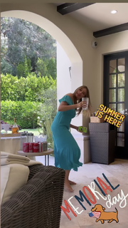 Sofía Vergara feet photo thumbnail