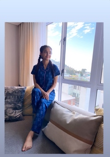 Anushka Sen feet photo thumbnail