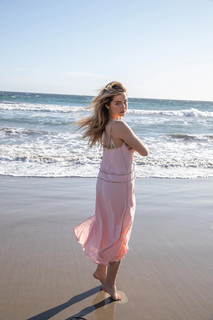 Addison Rae feet photo thumbnail